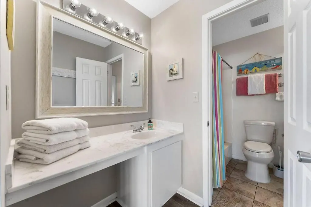 Apartment Across From West End Beach! Pet Friendly! Panama City Beach United States